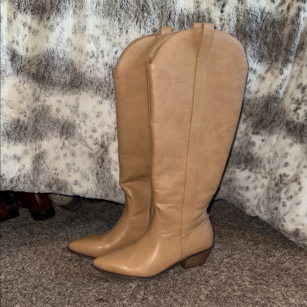 Tan Knee-High Women's Boots